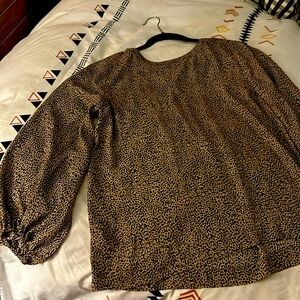 Medium classic leopard print Loftnt ladies loft blouse